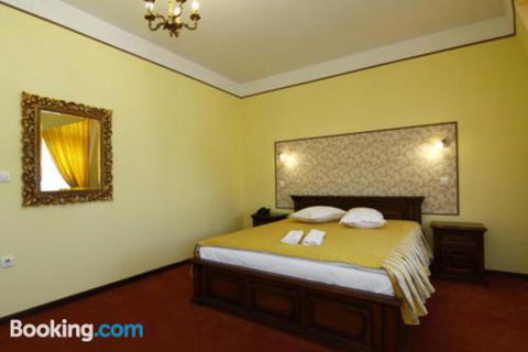Mole Creek Lodge - Gold Coast 4U 0