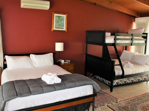 Between Waters B & B Lake Macquarie - Accommodation Gold Coast 1