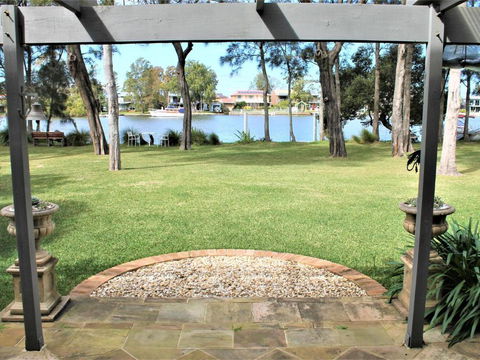 Between Waters B & B Lake Macquarie - Accommodation Gold Coast 5