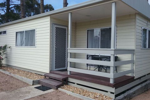 Lakes Caravilla Caravan Park - Accommodation Gold Coast 1