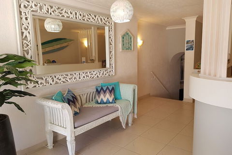 Surfers Chalet - Accommodation Gold Coast 1
