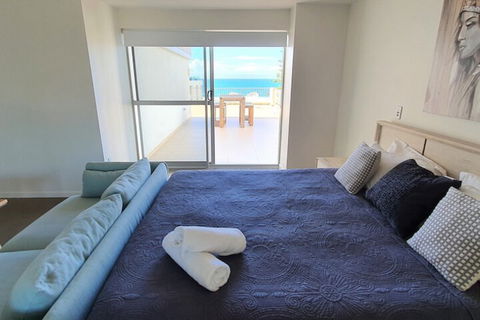 Surfers Chalet - Accommodation Gold Coast 7