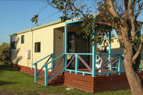 Lanis On The Beach - Old Bar - Accommodation Gold Coast 3