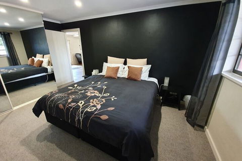Under The Vines - Accommodation Gold Coast 2