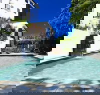 Coral Sands by Kacys - Gold Coast 4U