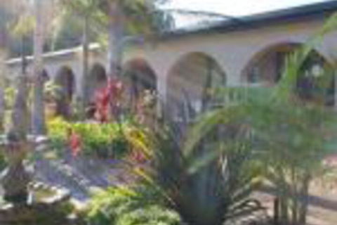 Batemans Bay Manor - Gold Coast 4U 0