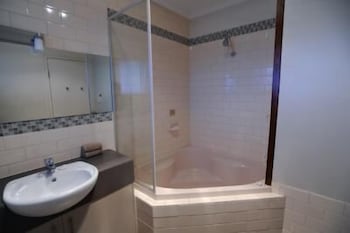 Central City Motor Inn - Gold Coast 4U 6