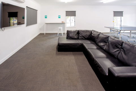 Eureka Stockade Holiday Park - Gold Coast 4U 1
