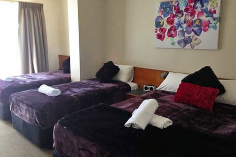 Abbotsleigh Motor Inn - 1 Gold Coast 5