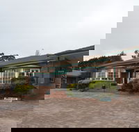 Deer Park Motor Inn - Accommodation Gold Coast