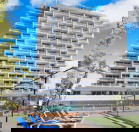 Elouera Tower Beachfront Apartments - Accommodation Gold Coast