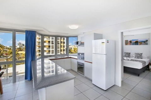 Catalina Resort - Accommodation Gold Coast 7