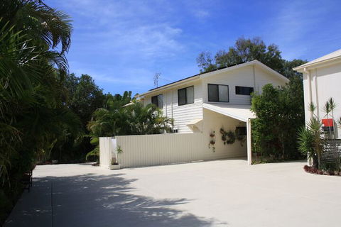 Debbie's Place - 1 Gold Coast 1