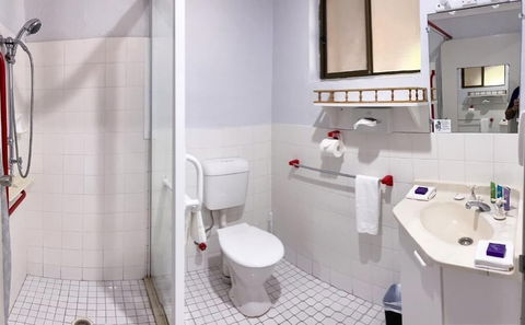 Costa Rica Motel - Accommodation Gold Coast 2