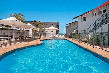 Lennox Head Beachfront Apartments - Gold Coast 4U 1