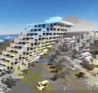 Burgess  Kings Beach Apartments - Accommodation Gold Coast