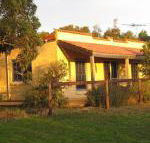 Dees Villa Bed  Breakfast - Gold Coast 4U