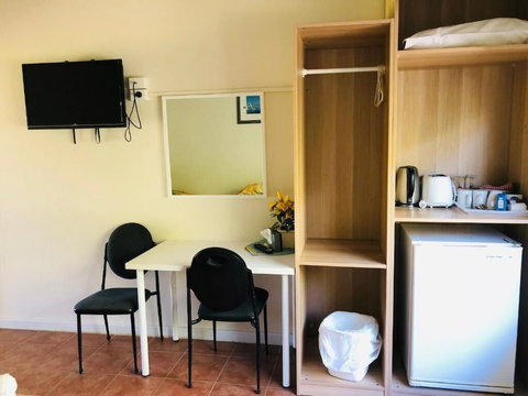 Jurien Bay Hotel - 1 Gold Coast 4