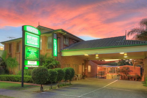 Bent Street Motor Inn - Accommodation Gold Coast 1
