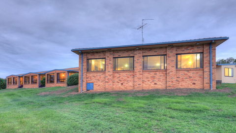 Jacaranda Motor Lodge - Accommodation Gold Coast 2