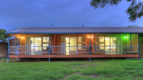Jacaranda Motor Lodge - Accommodation Gold Coast 3