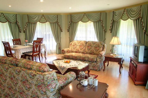 Carolynnes Cottages - 1 Gold Coast 6