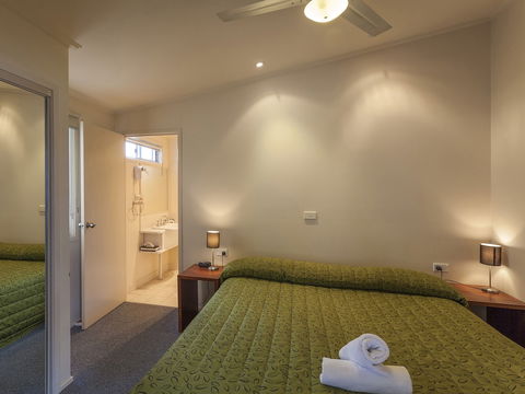 NRMA Eastern Beach Holiday Park - Gold Coast 4U 2
