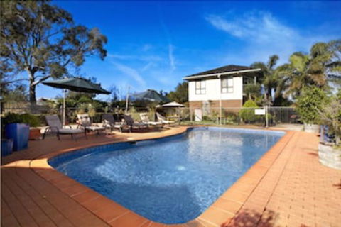 Paradise Holiday Apartments - Gold Coast 4U 2