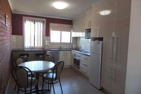 Paradise Holiday Apartments - Gold Coast 4U 3