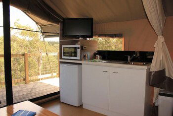 Lorne Bush House Cottages & Eco Retreats - Accommodation Gold Coast 4