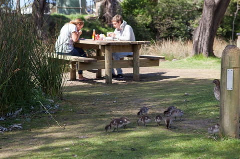 Lorne Foreshore Caravan Park - Accommodation Gold Coast 4
