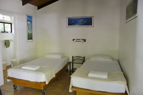 PKs Jungle Village - Hostel - Gold Coast 4U 4