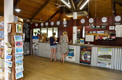 PKs Jungle Village - Hostel - Gold Coast 4U 3