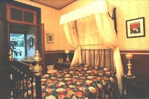 Sirens Bed & Breakfast - 1 Gold Coast 7