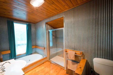Sanctuary Park Cottages - Accommodation Gold Coast 5