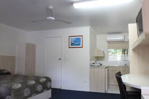 Mango Tree Motel - Accommodation Gold Coast 0