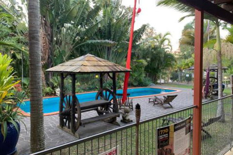 1770 Southern Cross Backpackers - Accommodation Gold Coast 2