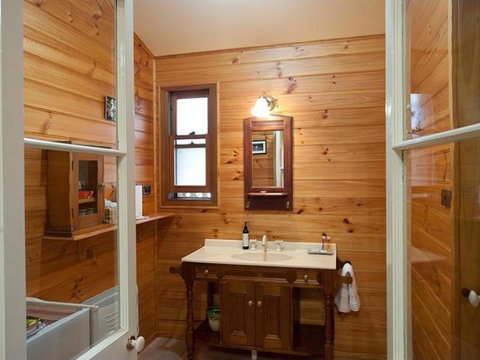 Milton Bed & Breakfast - Accommodation Gold Coast 4