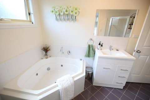 One Tree Bed & Breakfast - 1 Gold Coast 4