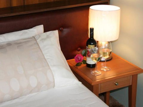 Captains Lodge International & VIP Restaurant - Accommodation Gold Coast 4