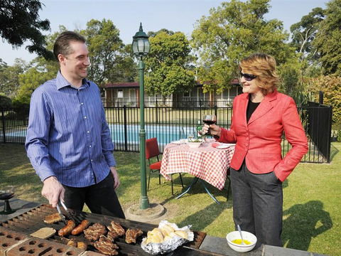 Captains Lodge International & VIP Restaurant - Accommodation Gold Coast 5