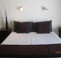 Noosa Terrace  Belmondos Waterfront Resort - Gold Coast 4U