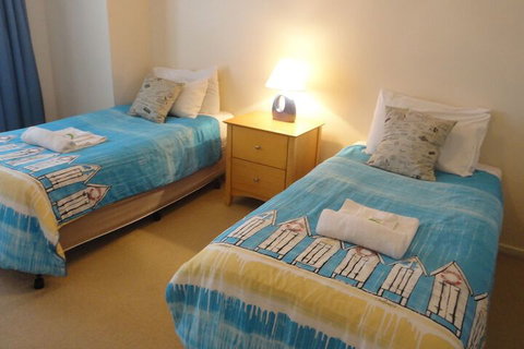 Glenelg Beachside Apartments - Accommodation Gold Coast 7