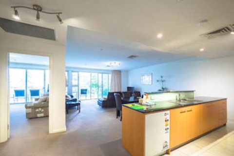 Glenelg Beachside Apartments - Accommodation Gold Coast 0