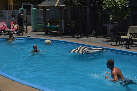Youth Shack Backpackers - Hostel - Gold Coast 4U 3