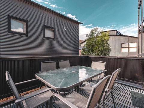 Snow Stream Apartments - Accommodation Gold Coast 4