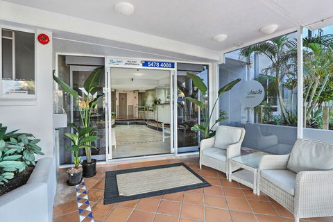 Beachside Resort - Kawana Waters - Accommodation Gold Coast 0