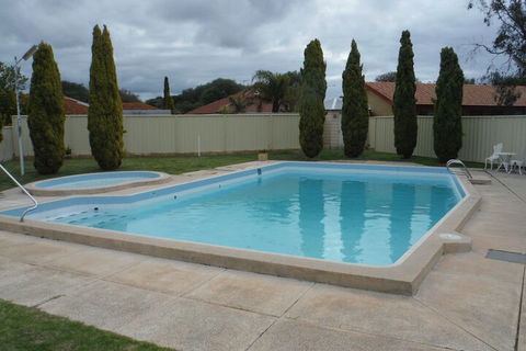 Restawile Motel - Gold Coast 4U 4