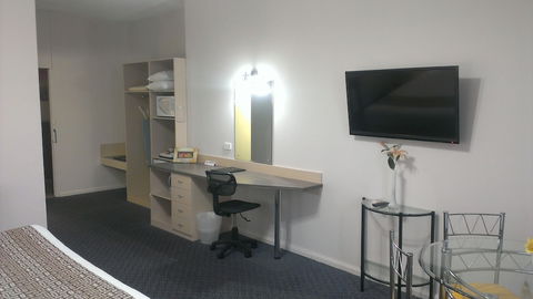 Lindy Lodge Motel - Accommodation Gold Coast 2