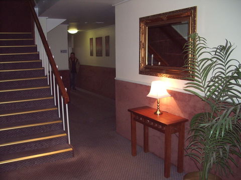Lindy Lodge Motel - Accommodation Gold Coast 0